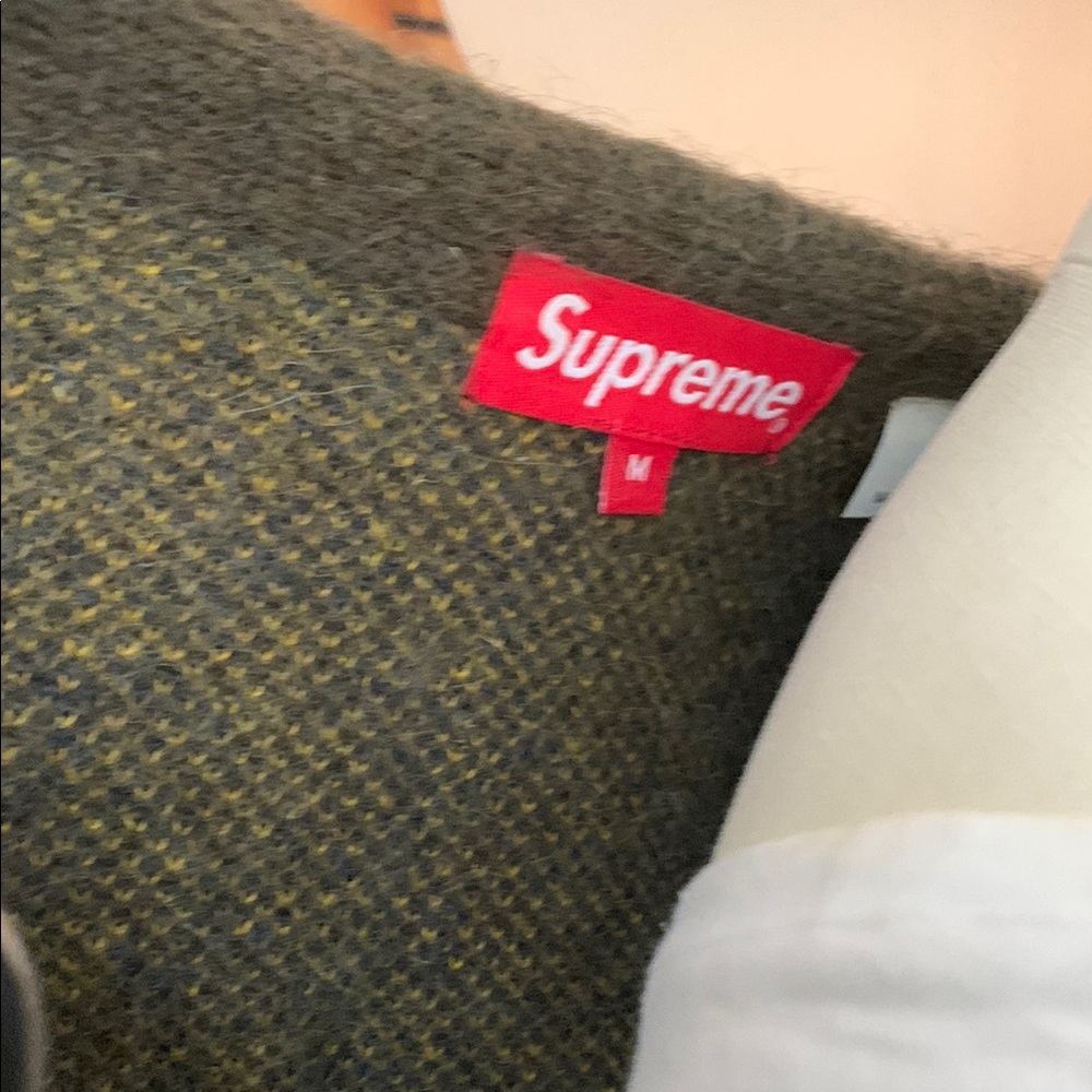 Supreme. Flash $ - Picture 3 of 7